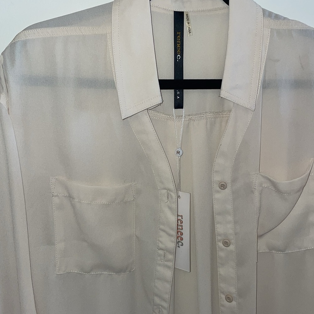 Button down blouse - Picture 2 of 3